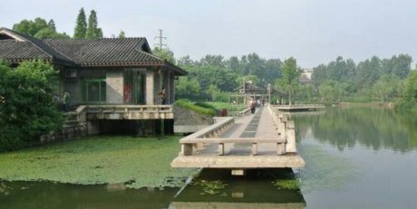 荊川公園聽雨軒水榭