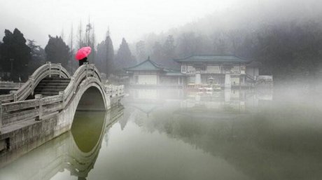 桂林西山公園亭臺(tái)水榭