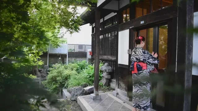 日本黎里古鎮(zhèn)水岸寒舍民宿，一起住進這座海邊