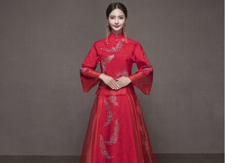 羽毛圖案新娘結(jié)婚禮服，簡約大氣中式禮服