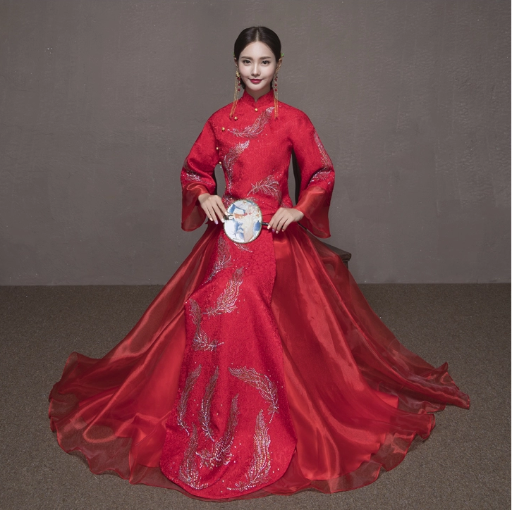 羽毛圖案新娘結(jié)婚禮服，簡(jiǎn)約大氣中式禮服