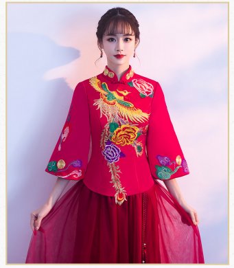 古典韻味中式禮服，鳳凰刺繡新娘結(jié)婚禮服