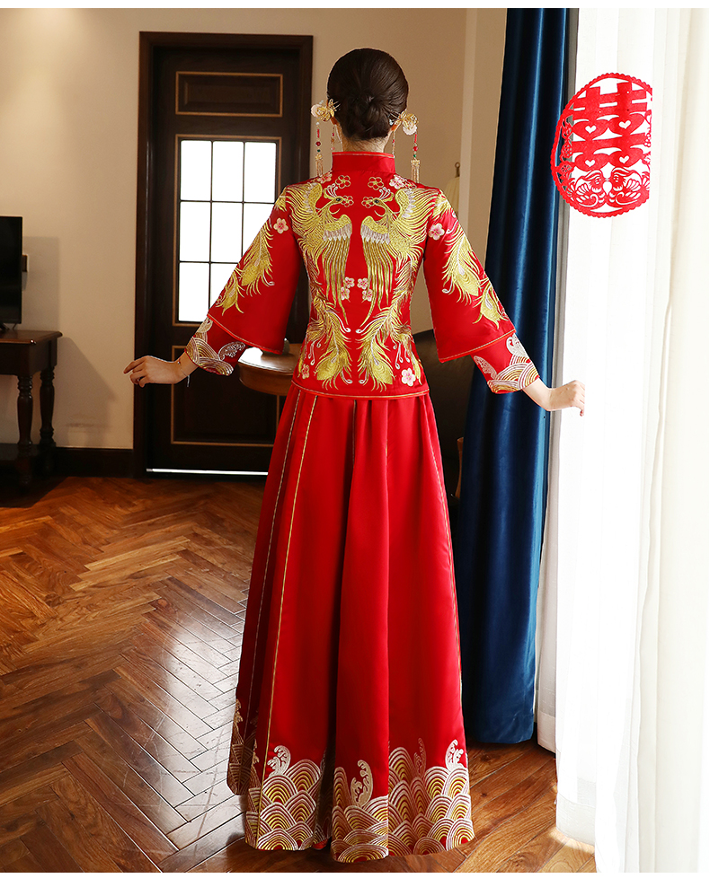 古典獨(dú)特刺繡新娘禮服，結(jié)婚中式禮服