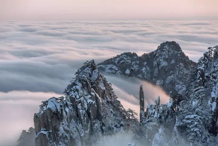 雪后黃山風景宛如人間仙境，舞一曲雪中霓裳羽