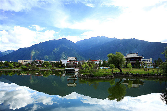 西藏江南地區(qū)林芝景色攝影