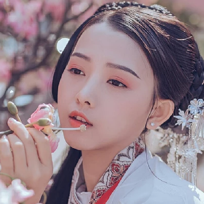 粉色木棉花少女頭像，唯美古風(fēng)真人頭像