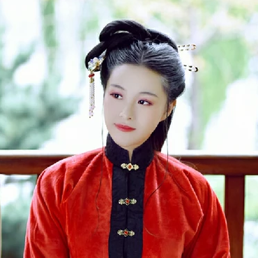 紅衣華服女生頭像，唯美古風真人頭像